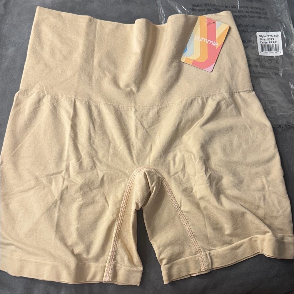 Yummie High-Waisted Shaping Shorts in Frappe